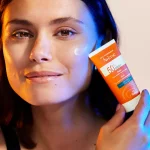 فلوئید ضد آفتاب بی رنگ اون مدل Ultra light - تصویر 3